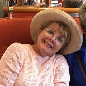 Meet your Posher, Catherine